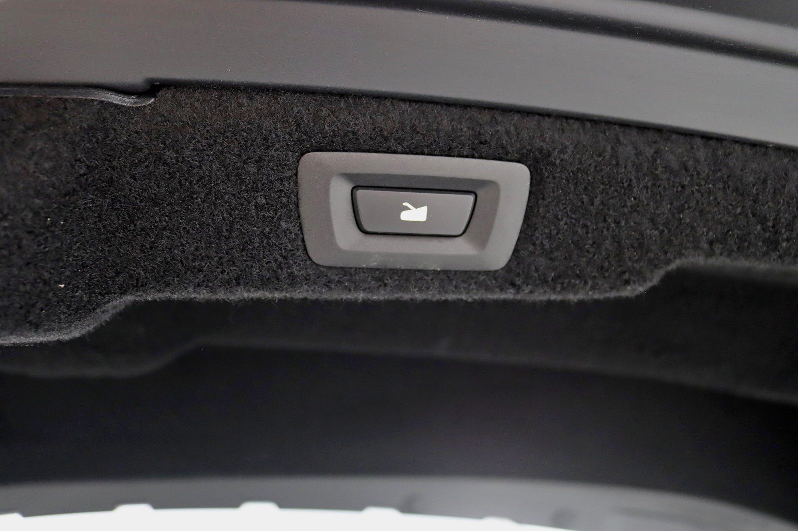 Used 2023 Lucid Air Pure AWD/4WD image 40