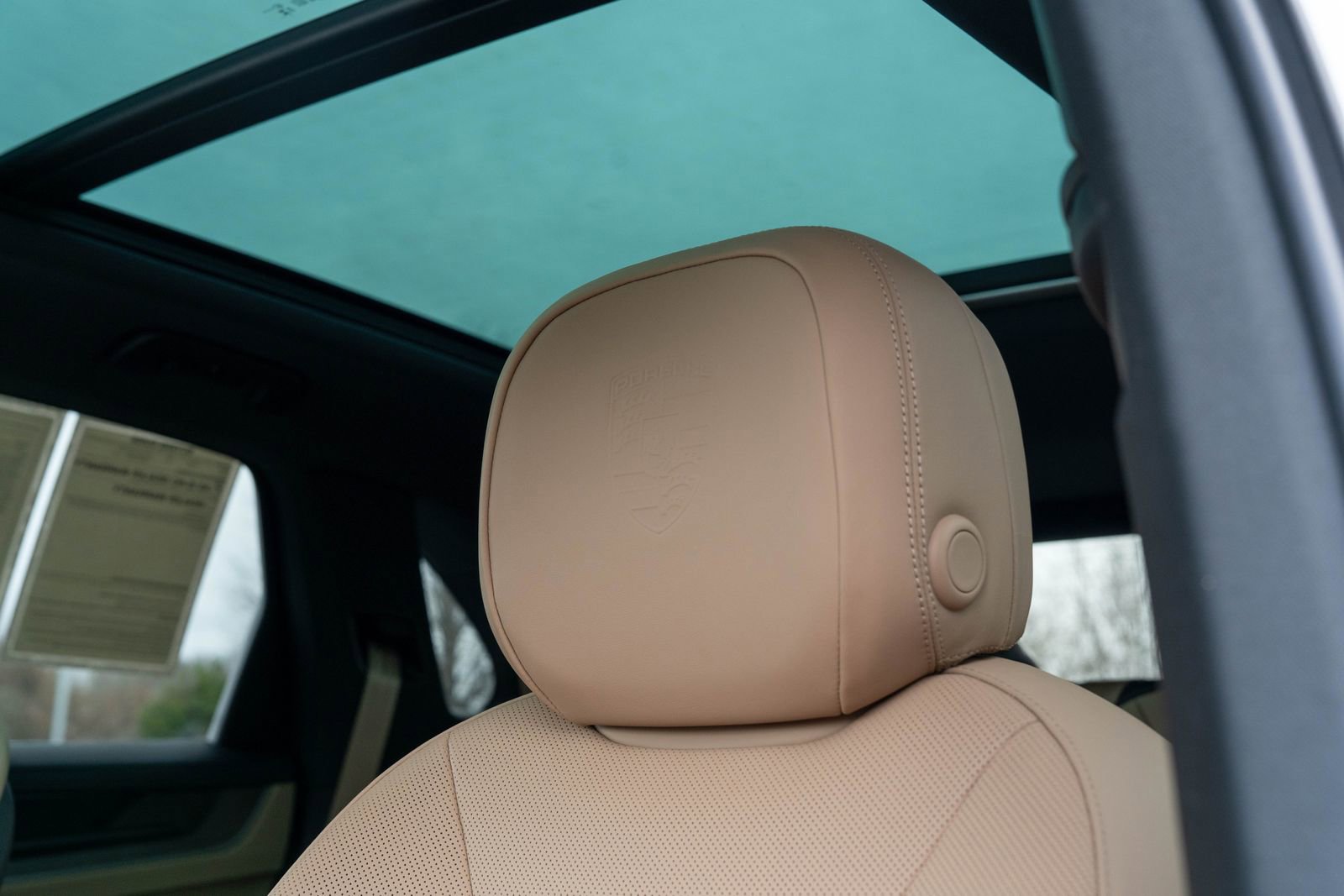 Certified 2024 Porsche Cayenne image 32