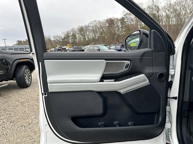 Certified 2025 Ford Expedition Platinum image 28