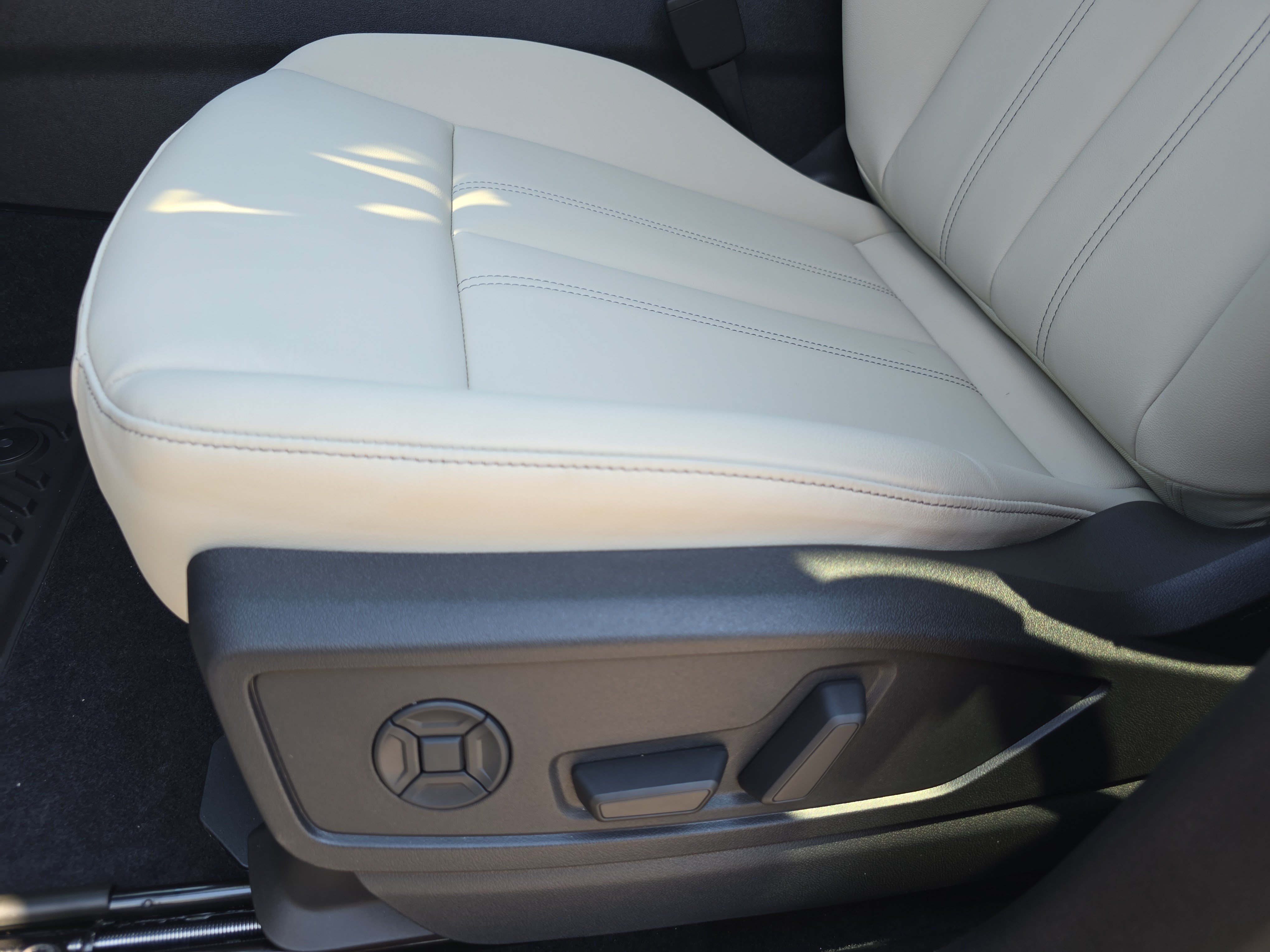 New 2026 Audi Q5 Premium AWD/4WD image 28