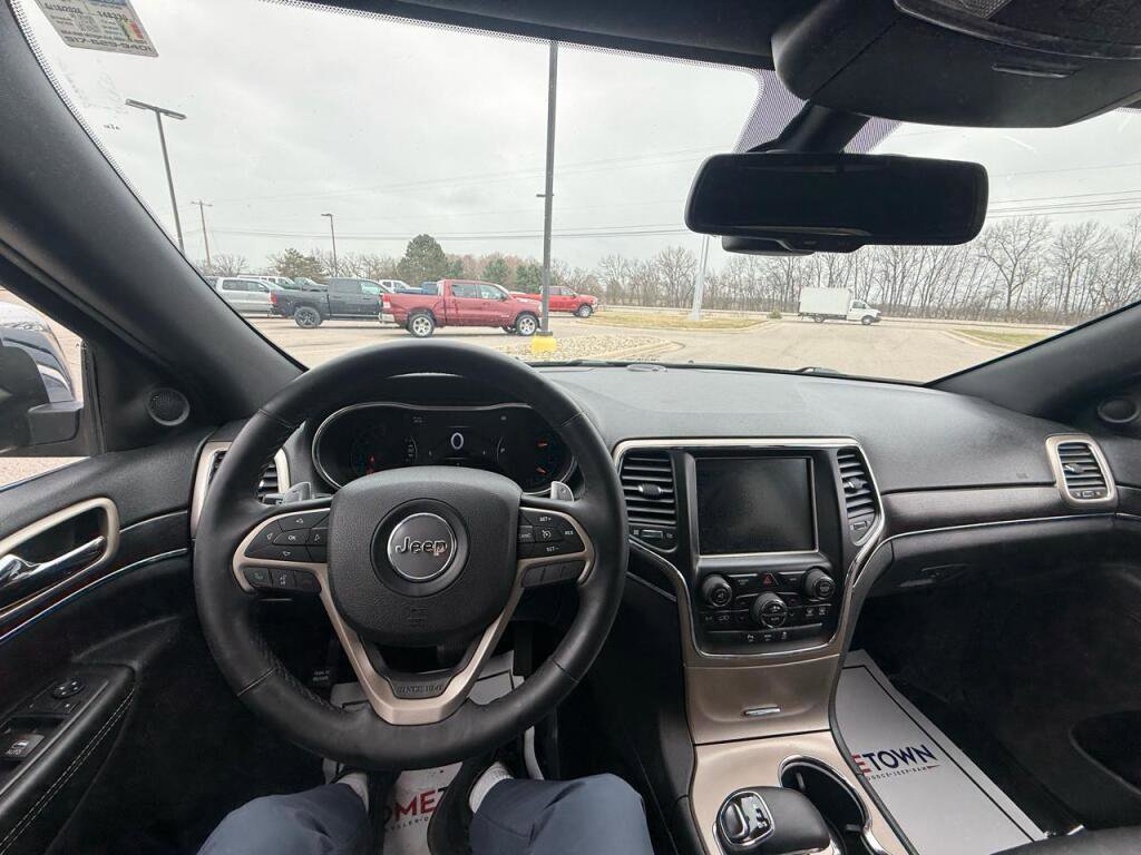 Used 2014 Jeep Grand Cherokee Limited w/ Trailer Tow Group IV image 12