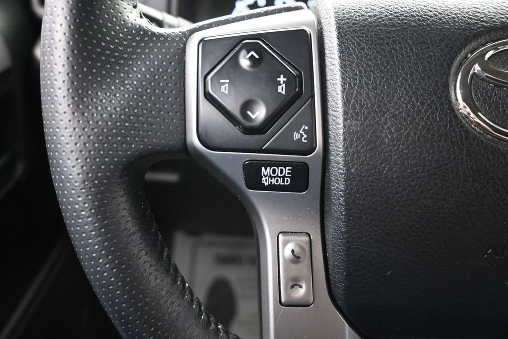 Used 2021 Toyota 4Runner SR5 Premium w/ Moonroof Package AWD/4WD image 29