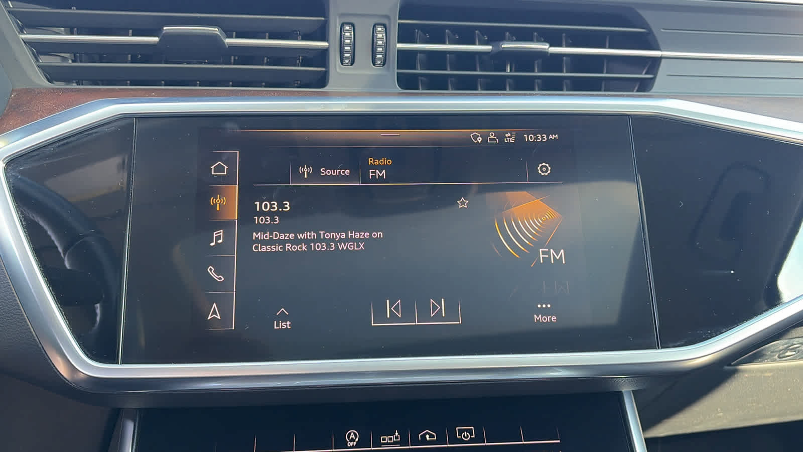 Used 2020 Audi A6 2.0T Premium image 15