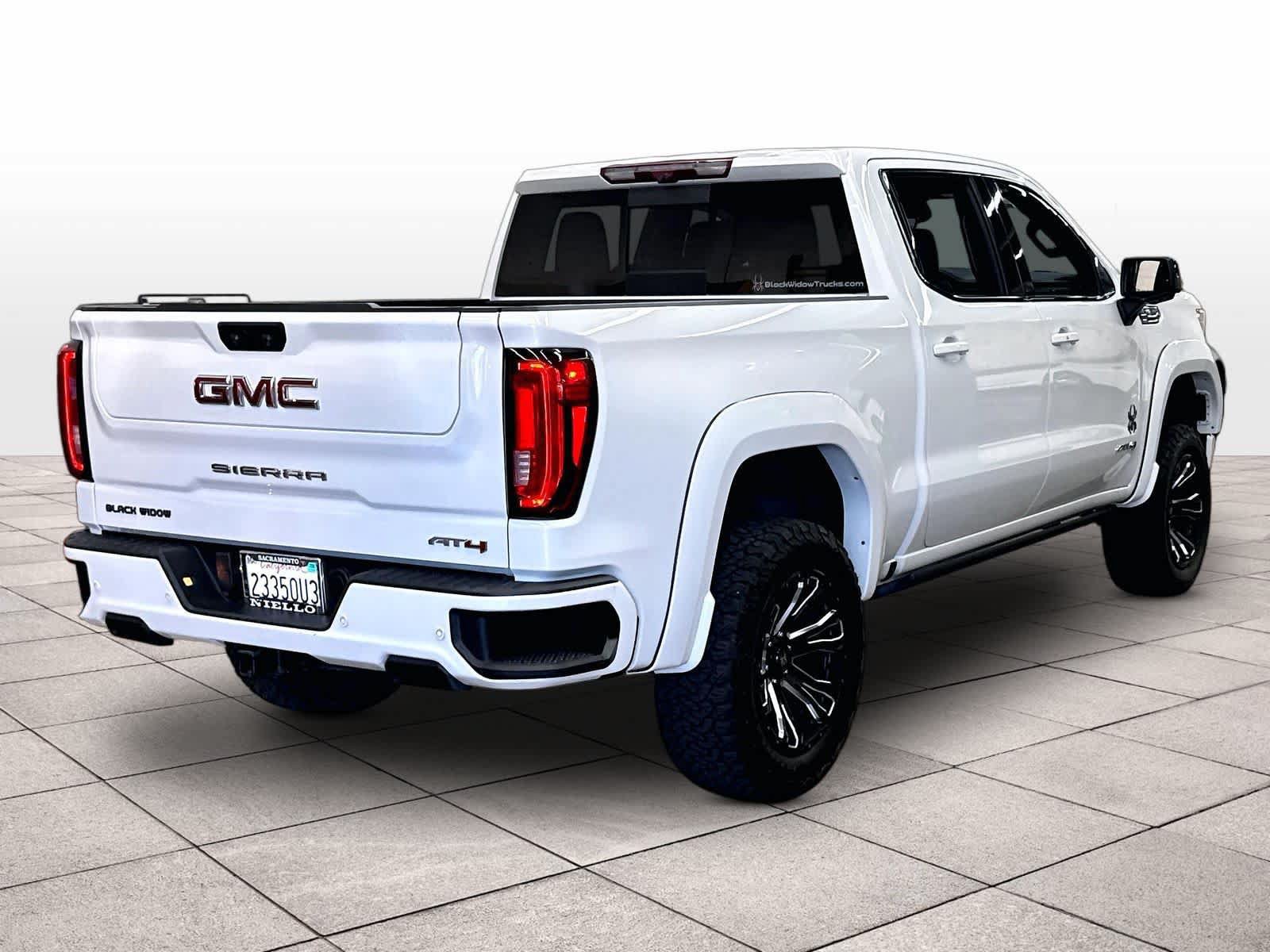 Used 2023 GMC Sierra 1500 AT4 w/ AT4 Premium Package AWD/4WD image 16