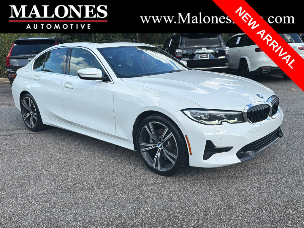 Used 2022 BMW 330i Sedan w/ Premium Package 2 RWD image 1