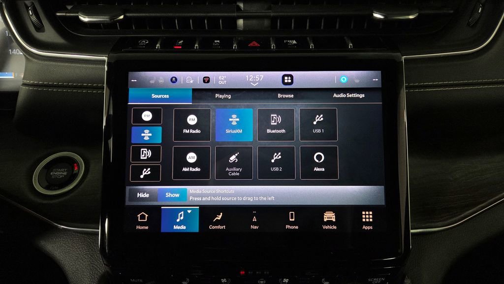 Used 2023 Jeep Grand Cherokee Overland w/ Luxury Tech Group IV AWD/4WD image 23