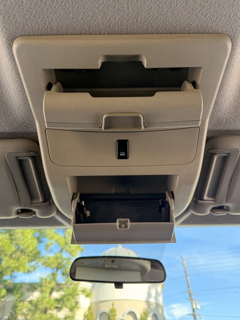 Used 2012 Nissan Titan SV image 38