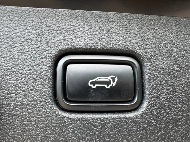 Used 2025 Kia Sportage X-Line w/ Premium Package AWD/4WD image 11