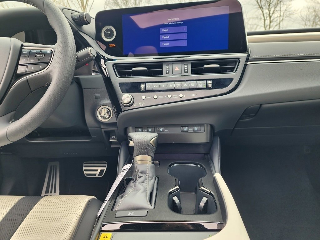 Certified 2025 Lexus ES 350 F Sport image 31