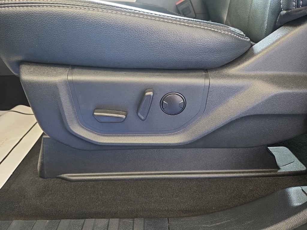 Used 2022 Ford F250 Lariat w/ Tremor Off-Road Package image 12