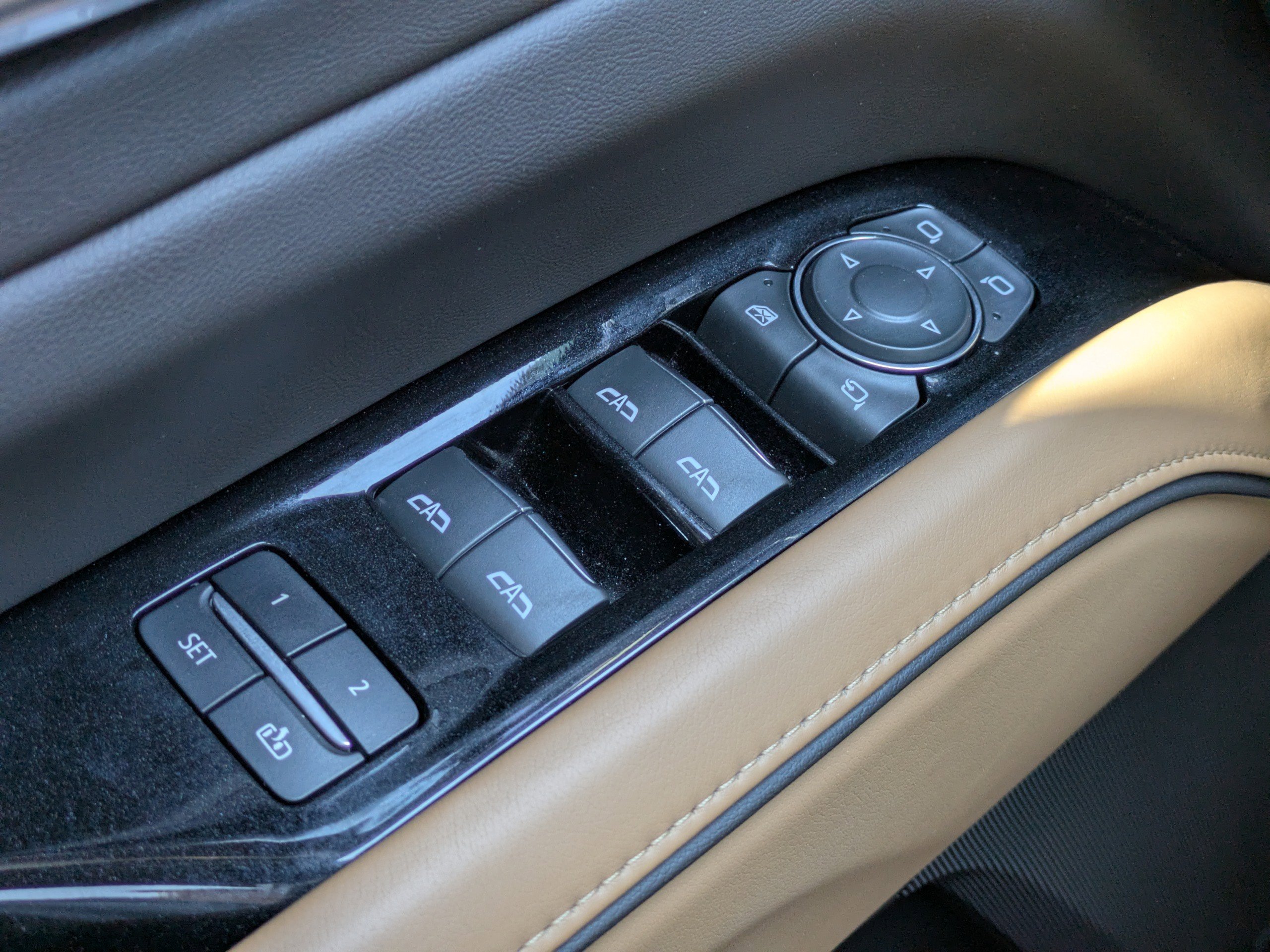 Used 2021 Cadillac Escalade ESV Premium Luxury w/ Driver Assist Tech Package image 21