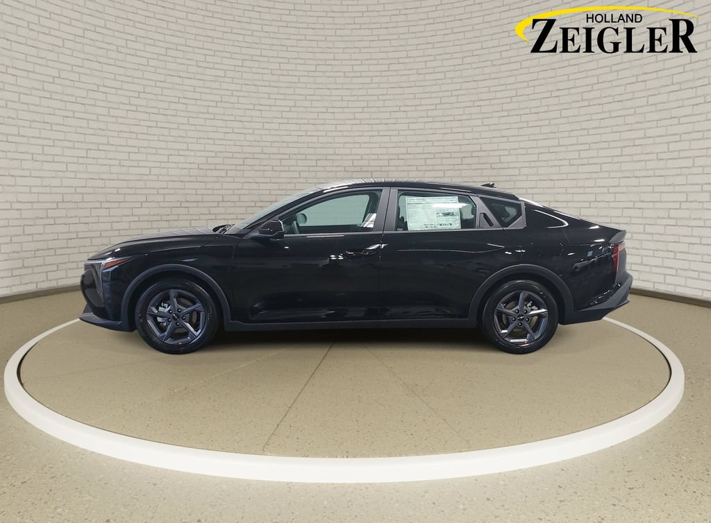 New 2026 Kia K4 FWD image 8