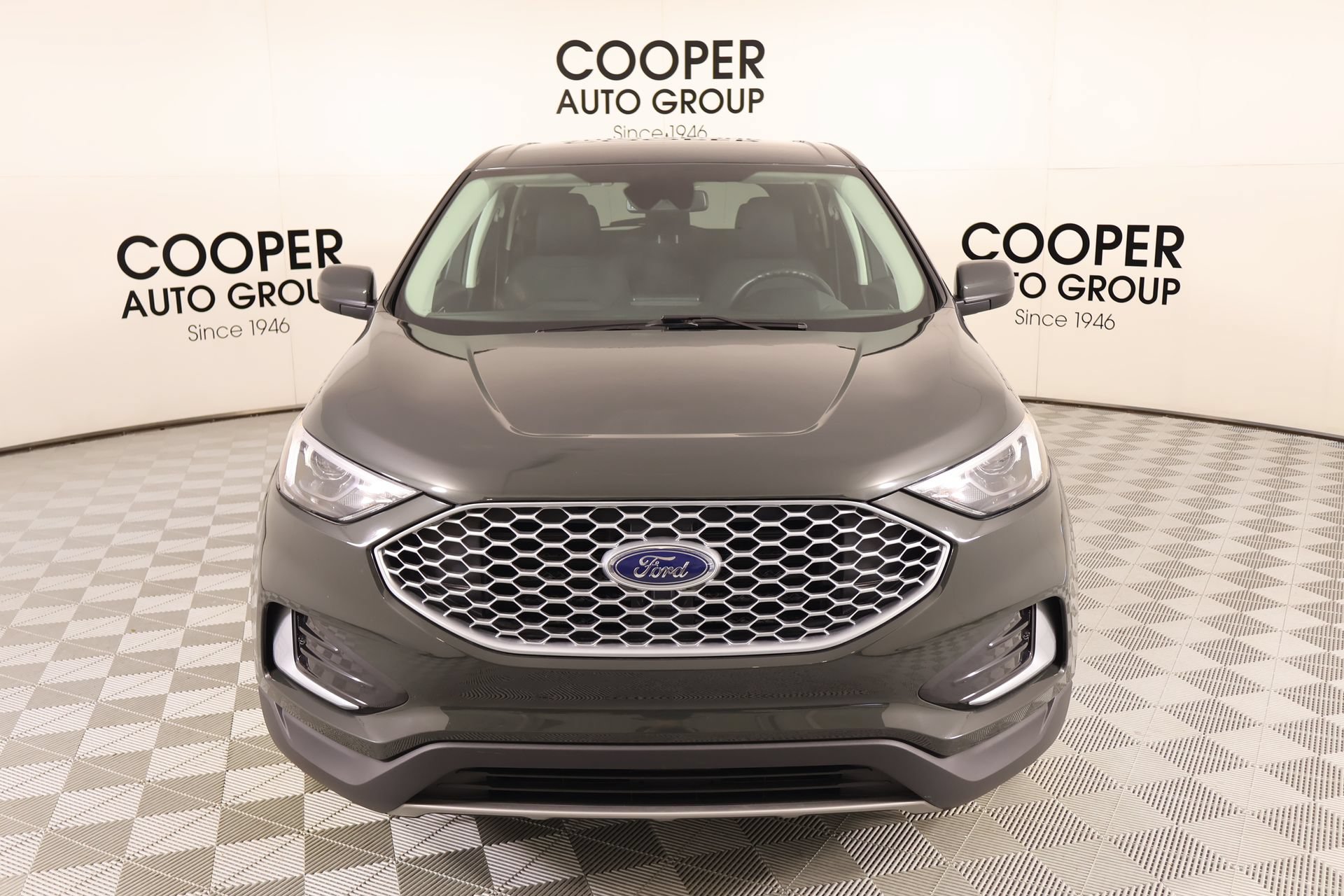 Used 2023 Ford Edge SEL AWD/4WD image 9