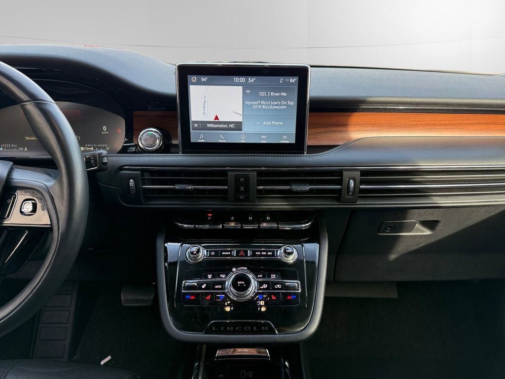 Used 2022 Lincoln Corsair Reserve w/ Equipment Group 201A image 12