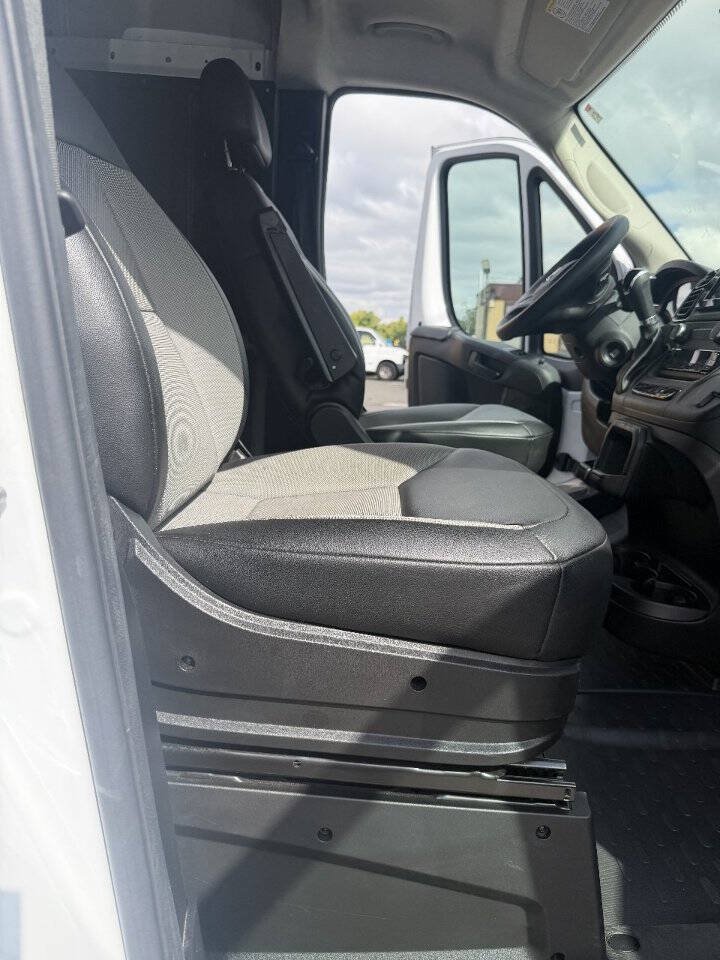 Used 2023 RAM ProMaster 3500 FWD image 5