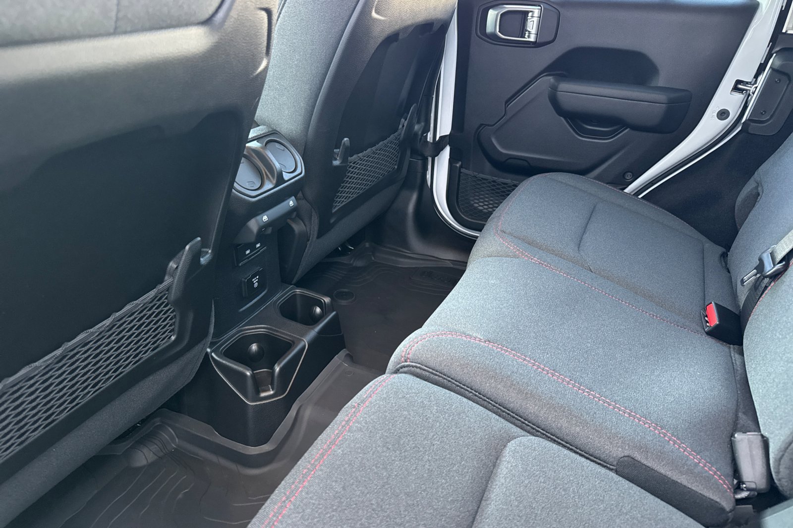 New 2026 Jeep Wrangler Unlimited Rubicon w/ Safety Group image 11