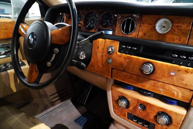 Used 2009 Rolls-Royce Phantom Sedan image 14