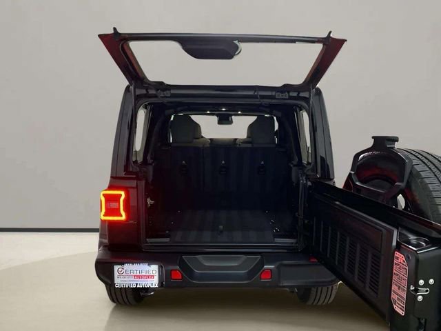 Used 2025 Jeep Wrangler Unlimited Sahara w/ Safety Group image 96