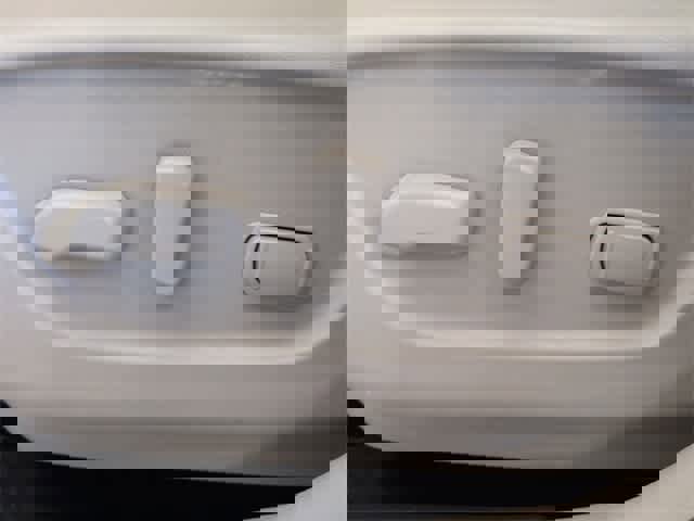 Used 2017 Nissan Rogue SL w/ SL Premium Package image 18