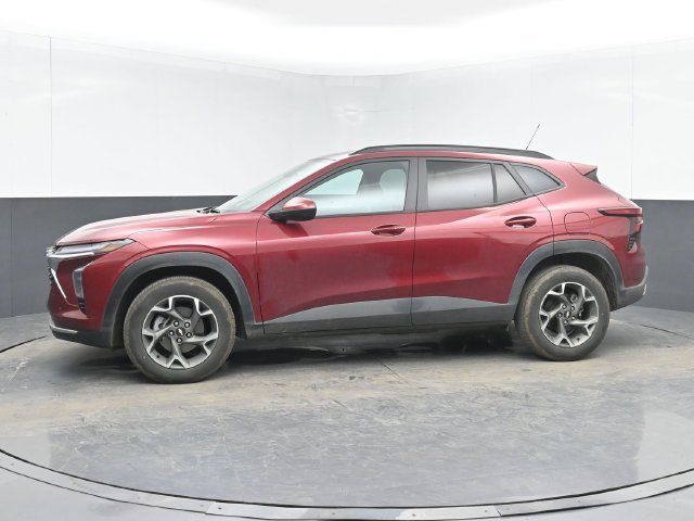 Used 2024 Chevrolet Trax LT w/ Driver Confidence Package FWD image 6