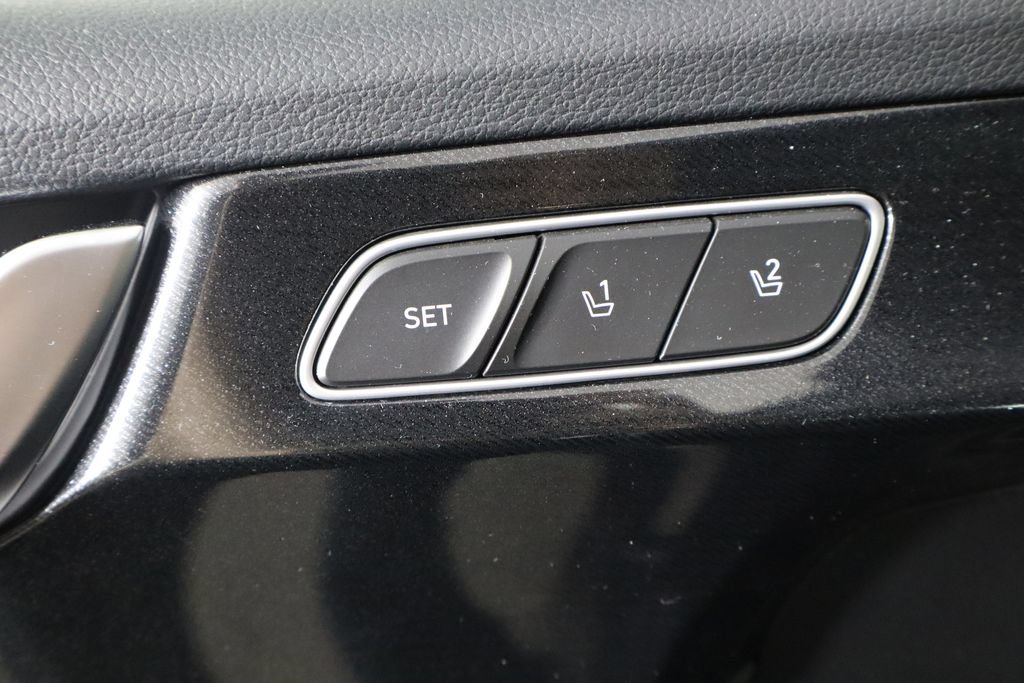 Used 2020 Hyundai Palisade Limited FWD image 23
