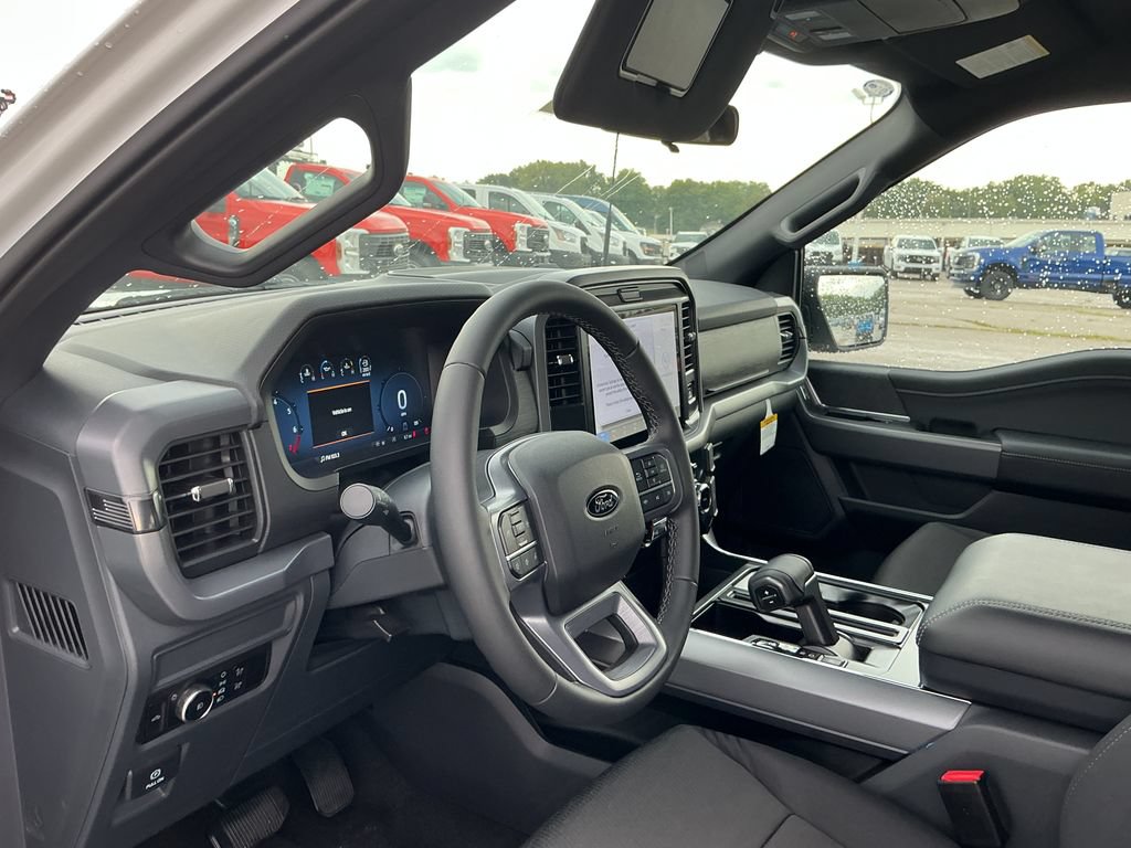 New 2026 Ford F150 XLT w/ XLT Black Appearance Package AWD/4WD image 26