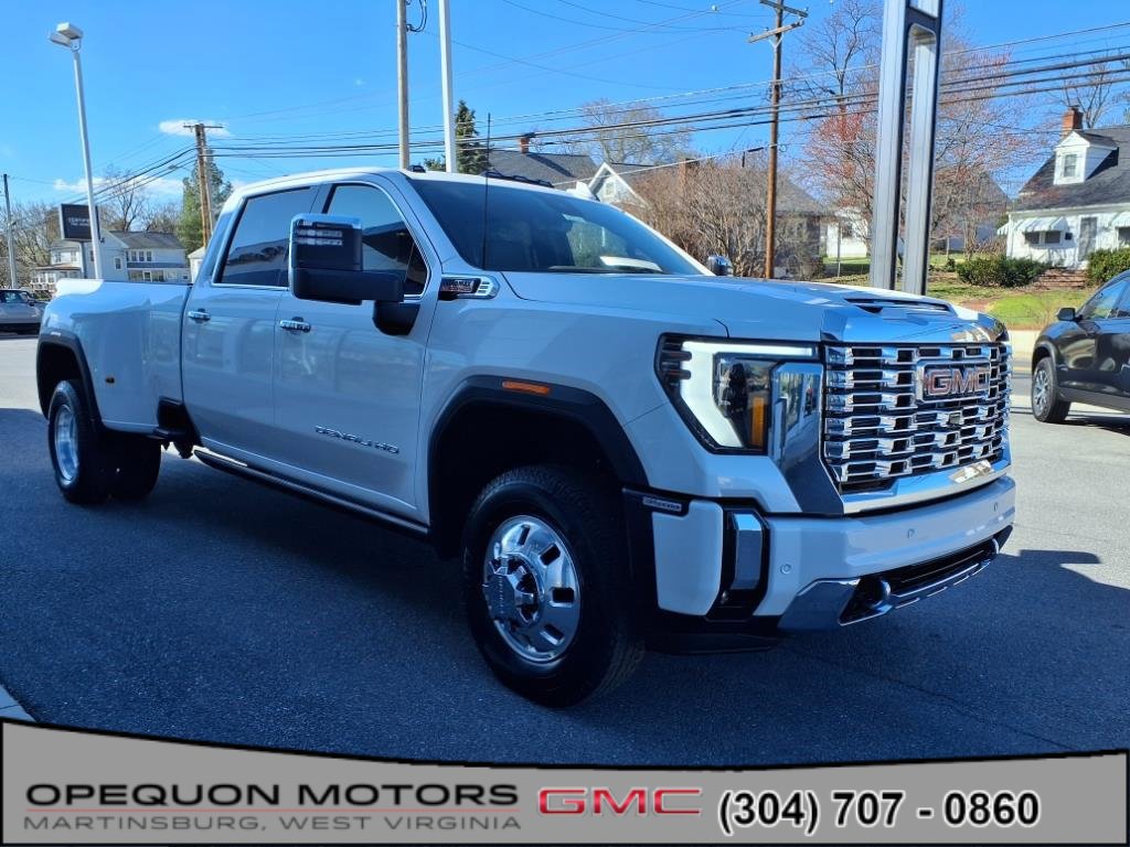 New 2025 GMC Sierra 3500 Denali w/ Denali Reserve Package image 1