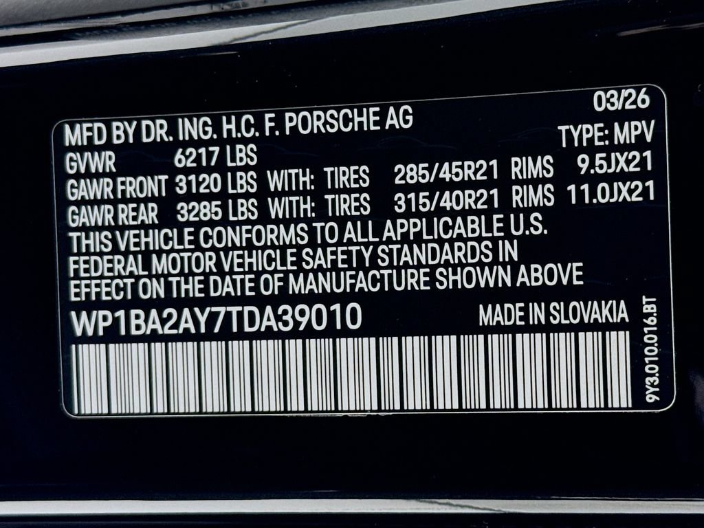 New 2026 Porsche Cayenne Coupe AWD/4WD image 34