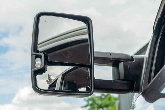 Used 2018 Toyota Tundra SR5 w/ TRD Off Road Package image 11