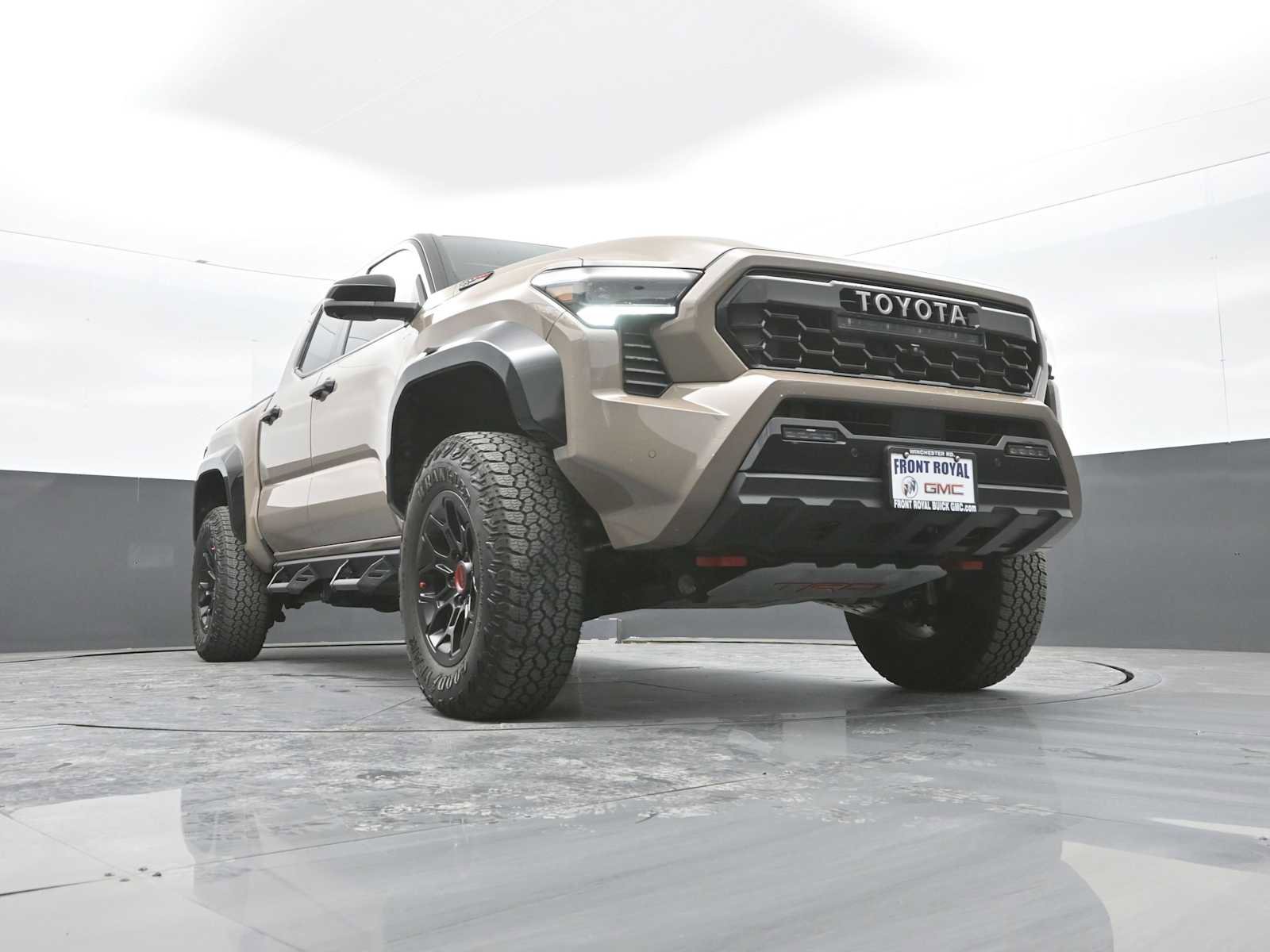 Used 2025 Toyota Tacoma TRD Pro image 45