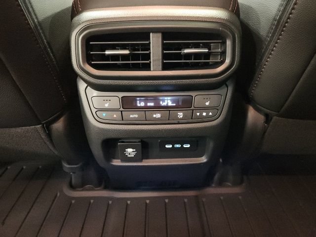 Certified 2025 Honda Passport Black Edition image 24