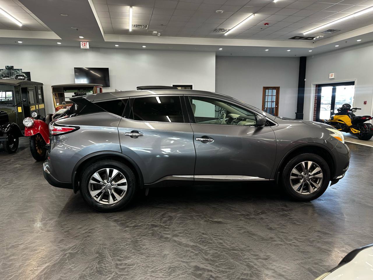 Used 2016 Nissan Murano S w/ Navigation Package AWD/4WD image 4