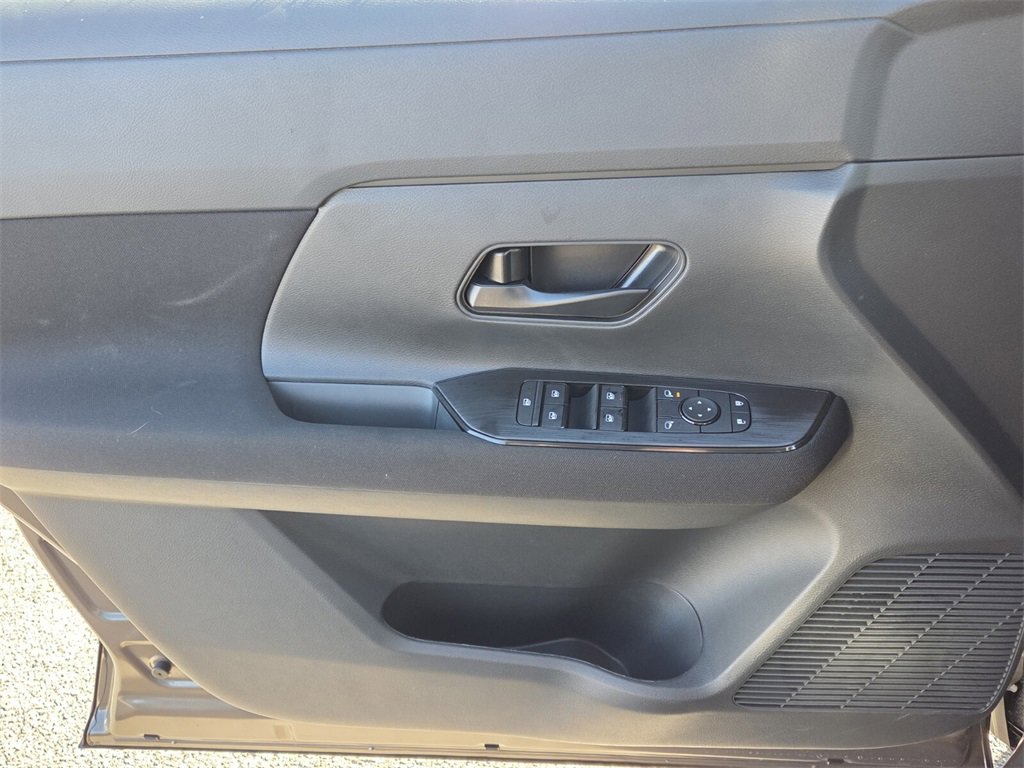 New 2026 Nissan Kicks S image 27