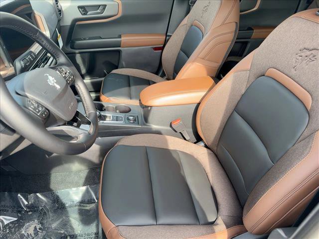 New 2025 Ford Bronco Sport Outer Banks image 4