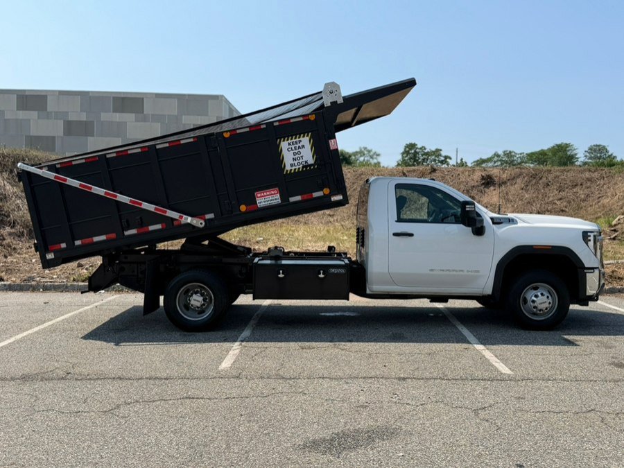 Used 2024 GMC Sierra 3500 Pro w/ Convenience Package AWD/4WD image 29