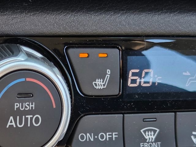 New 2025 Nissan Versa SR w/ Trunk Package image 16