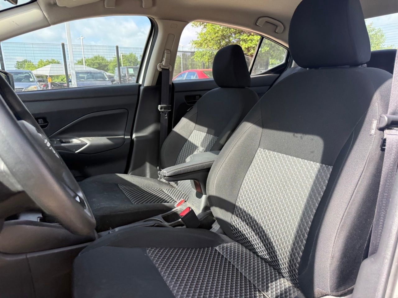 Used 2023 Nissan Versa S FWD image 10