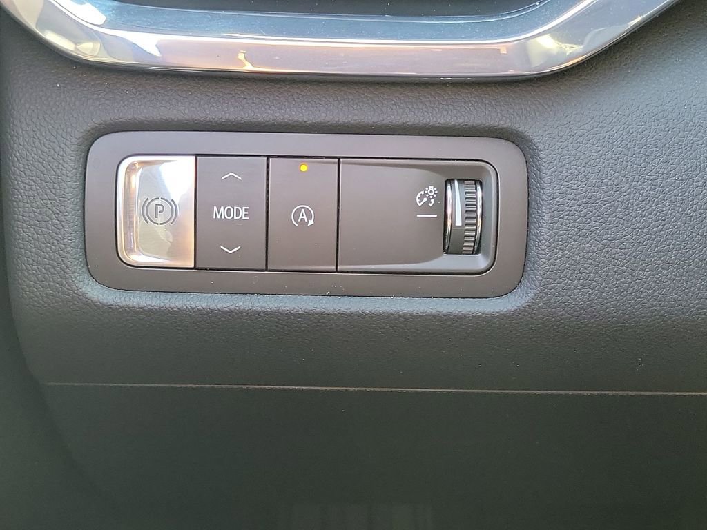 Used 2026 GMC Acadia Elevation w/ Elevation Premium Package FWD image 18