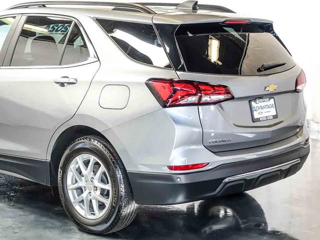 Used 2024 Chevrolet Equinox LT FWD image 10
