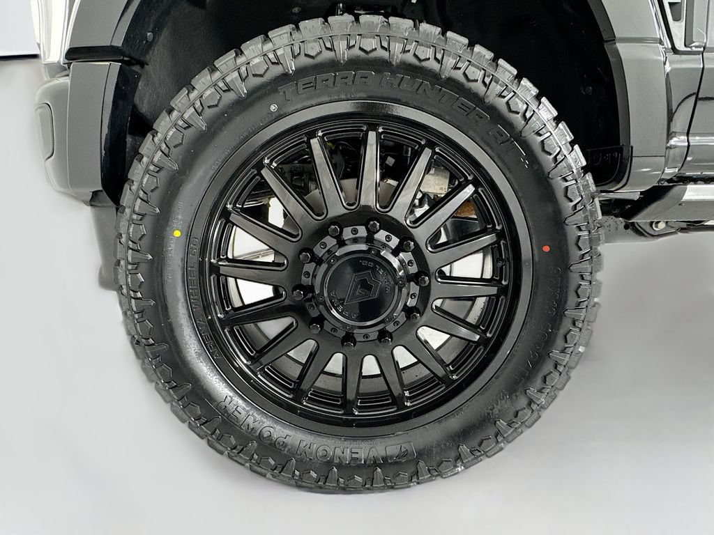 Used 2026 Ford F450 Platinum w/ FX4 Off-Road Package AWD/4WD image 12