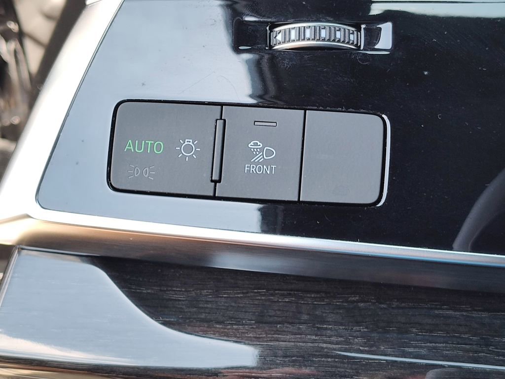 Used 2025 Audi Q7 3.0T Premium Plus w/ Premium Plus Package AWD/4WD image 26