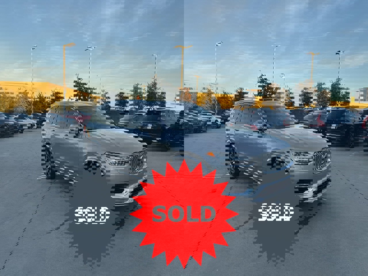 Certified 2023 Volvo XC90 B6 Ultimate w/ Lounge Package image 3