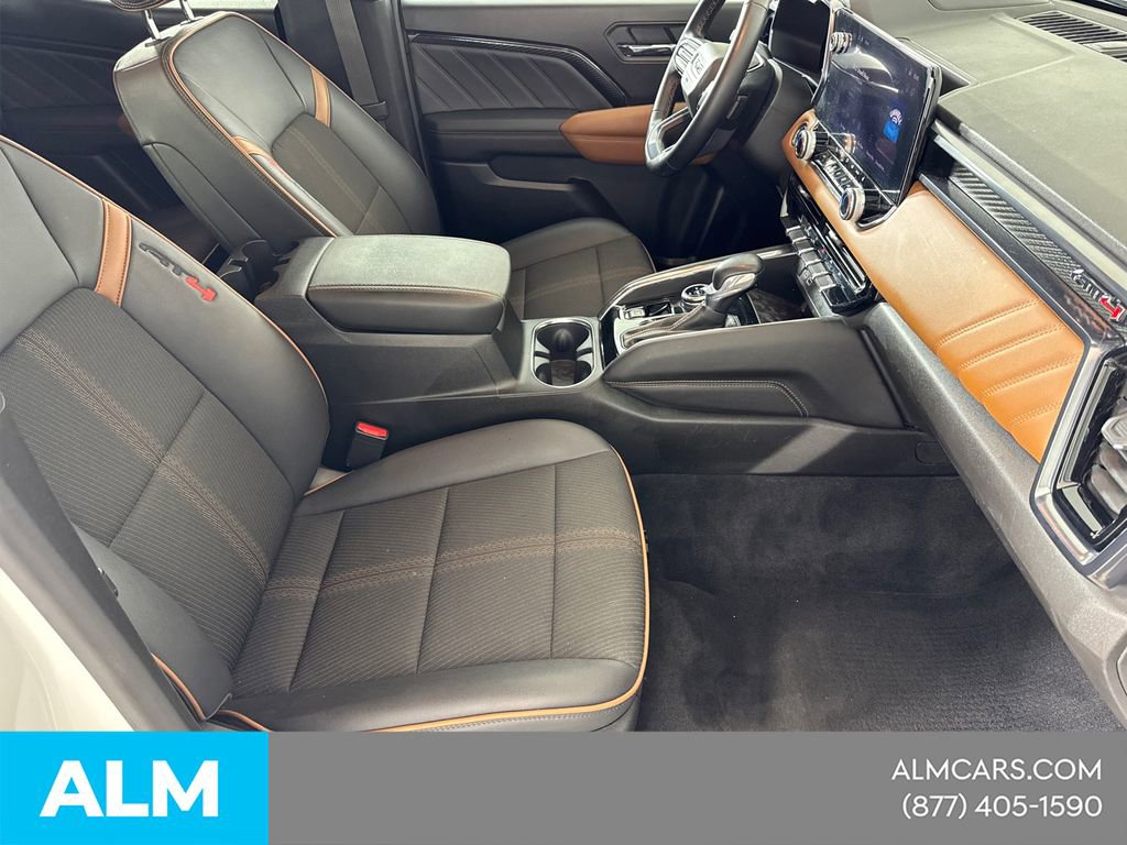 Used 2024 GMC Canyon AT4 image 17