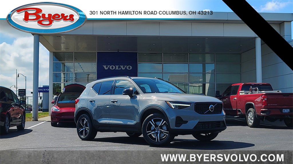 New 2026 Volvo XC40 B5 Core