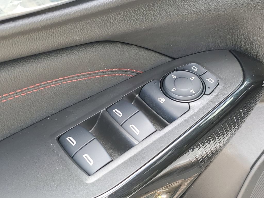 Used 2024 Chevrolet Trax RS w/ Sunroof Package image 29