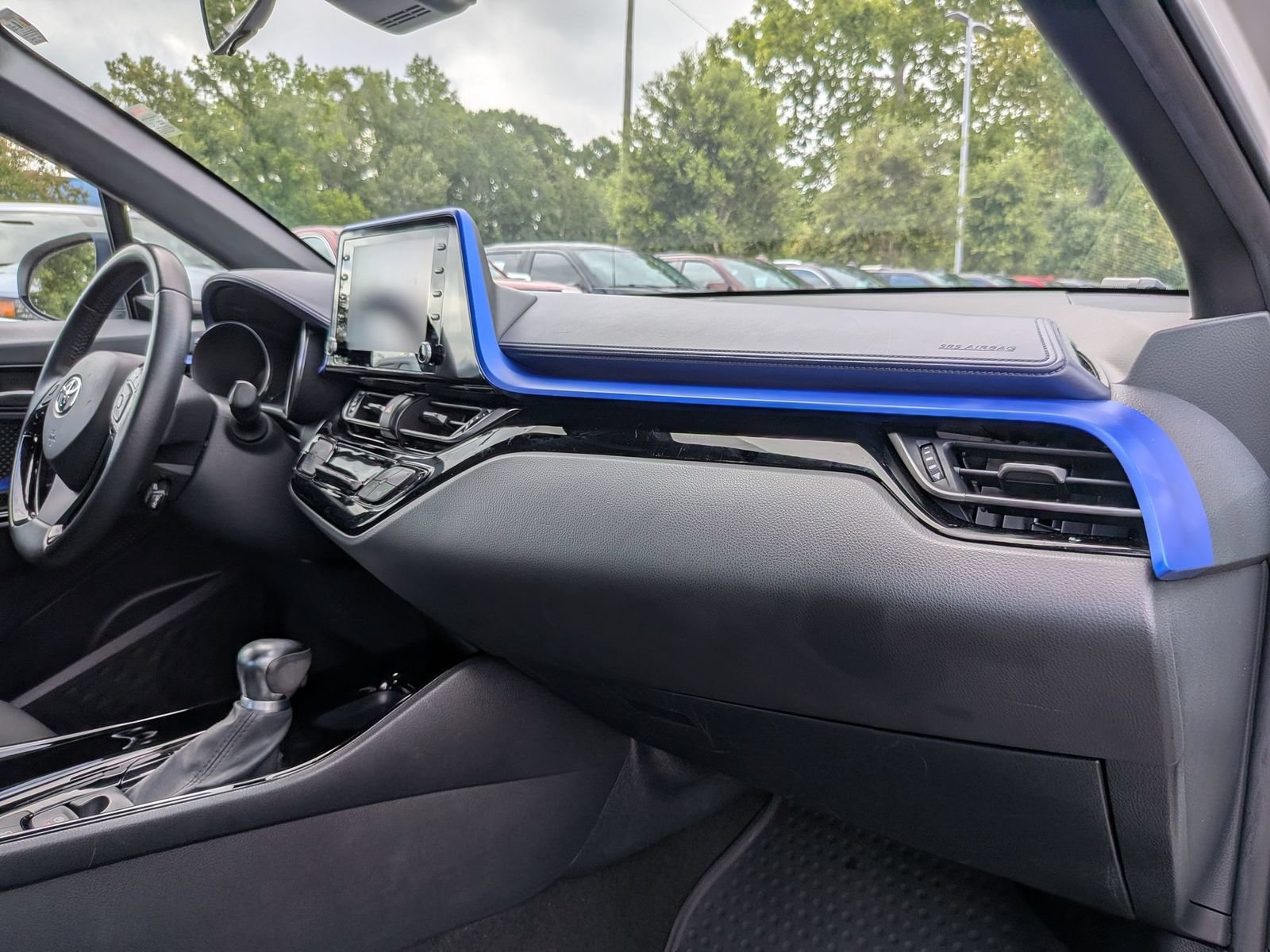 Used 2020 Toyota C-HR XLE FWD image 37