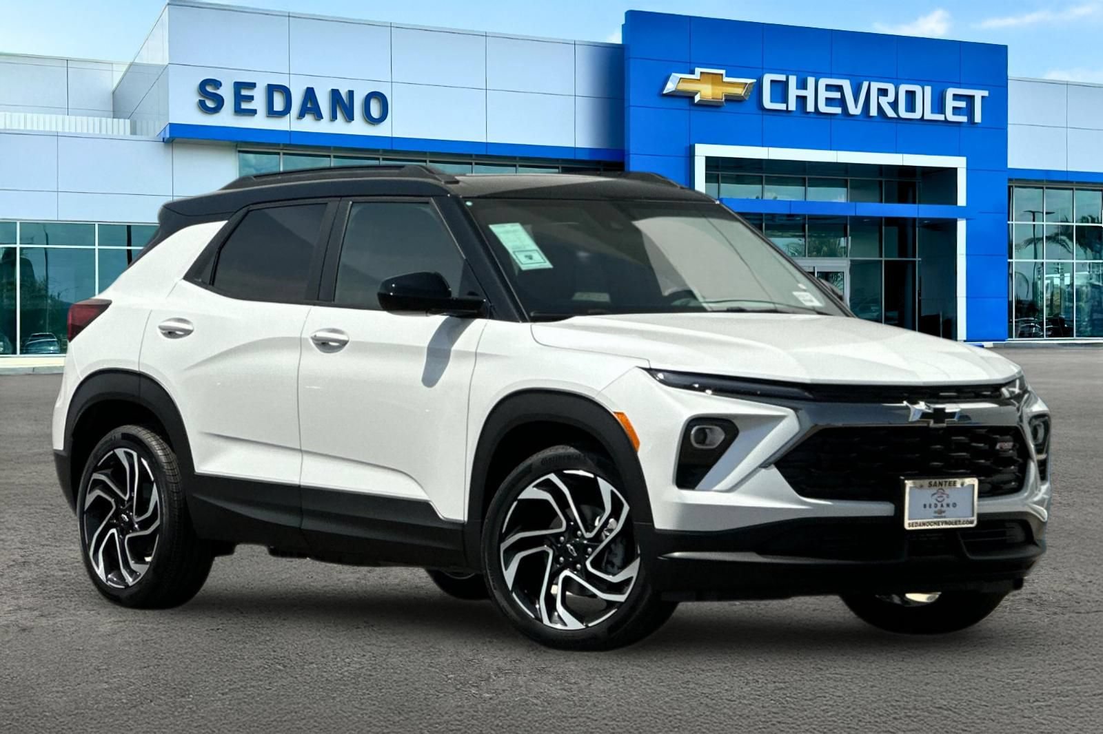 New 2026 Chevrolet TrailBlazer RS w/ Convenience Package FWD image 2