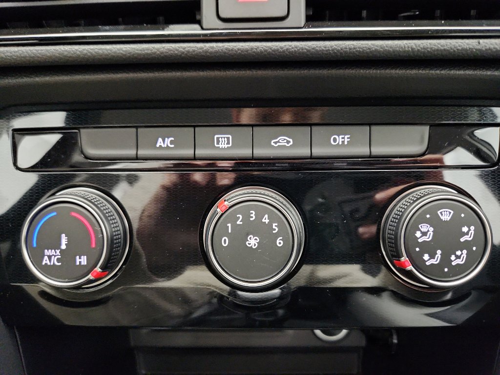 New 2026 Volkswagen Taos S image 21