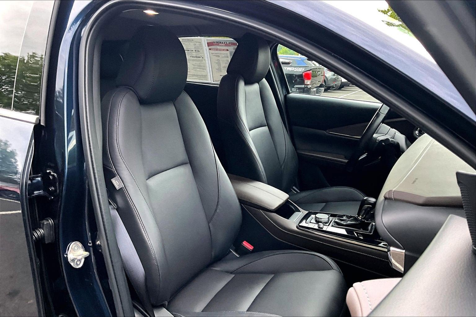 Used 2023 MAZDA CX-30 AWD 2.5 S w/ Premium Package image 7