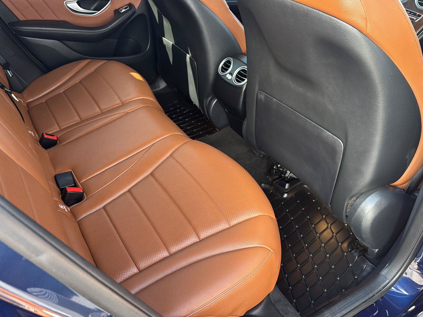 Used 2022 Mercedes-Benz GLC 300 4MATIC image 18